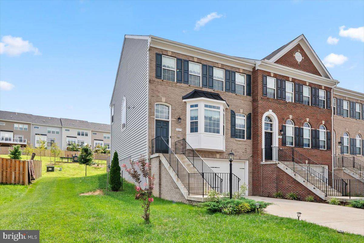 Woodbridge, VA 22193,15279 BALLERINA LOOP