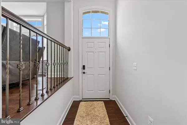 Woodbridge, VA 22193,15279 BALLERINA LOOP