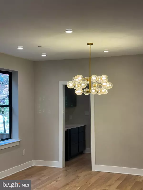 Washington, DC 20015,5445 33RD ST NW