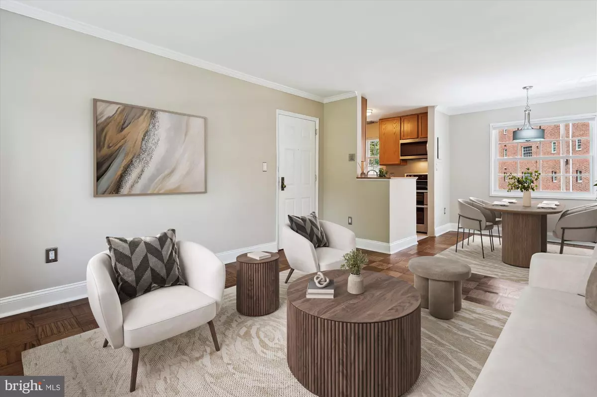 Alexandria, VA 22314,1634 W ABINGDON DR #102