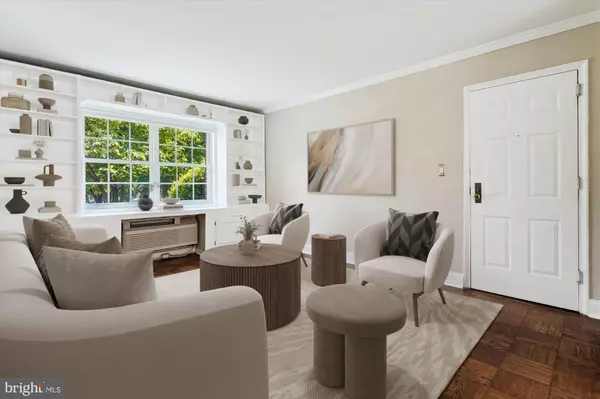 Alexandria, VA 22314,1634 W ABINGDON DR #102