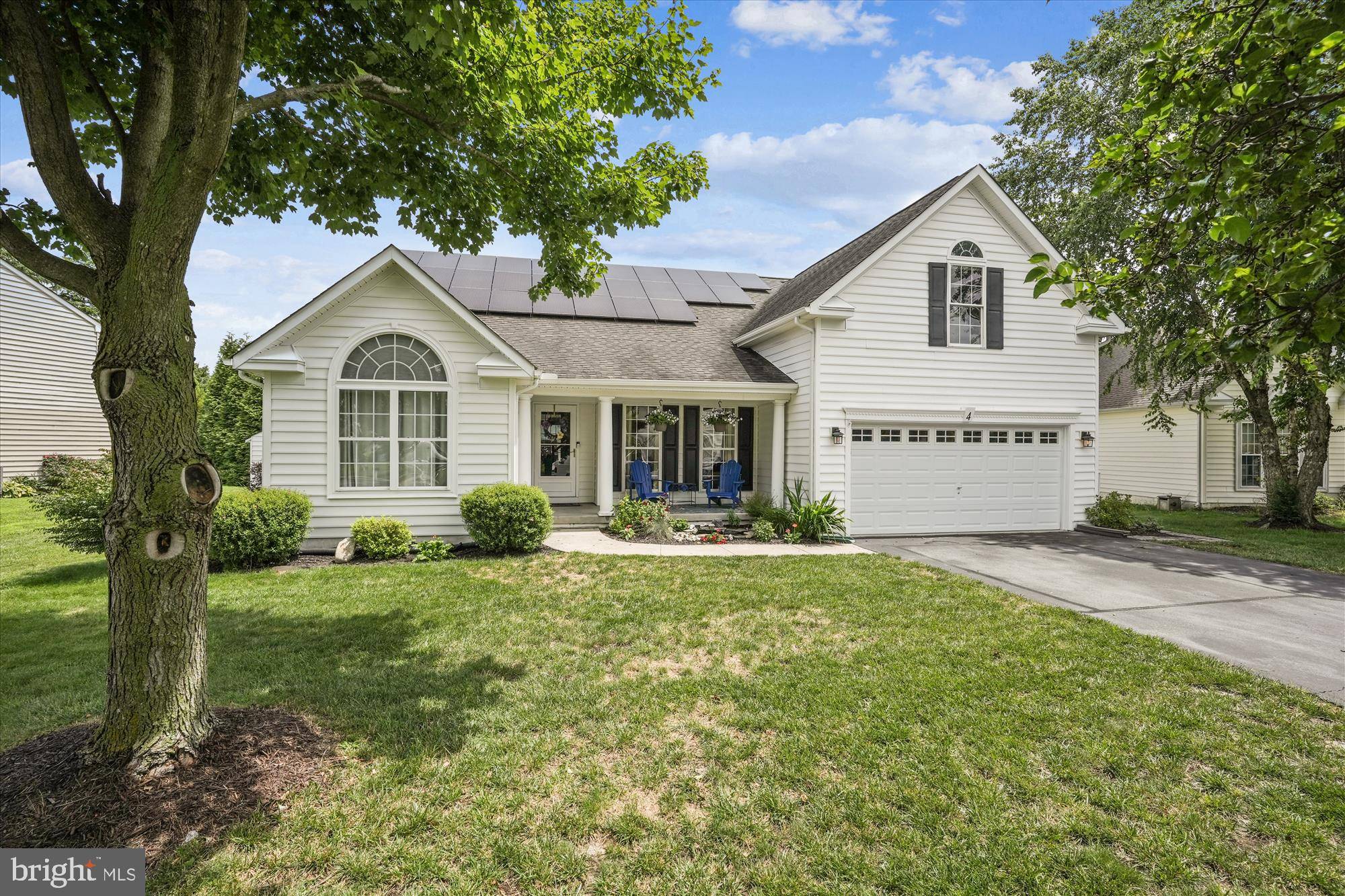 4 OCEANWILLOW DR, Ocean View, DE 19970