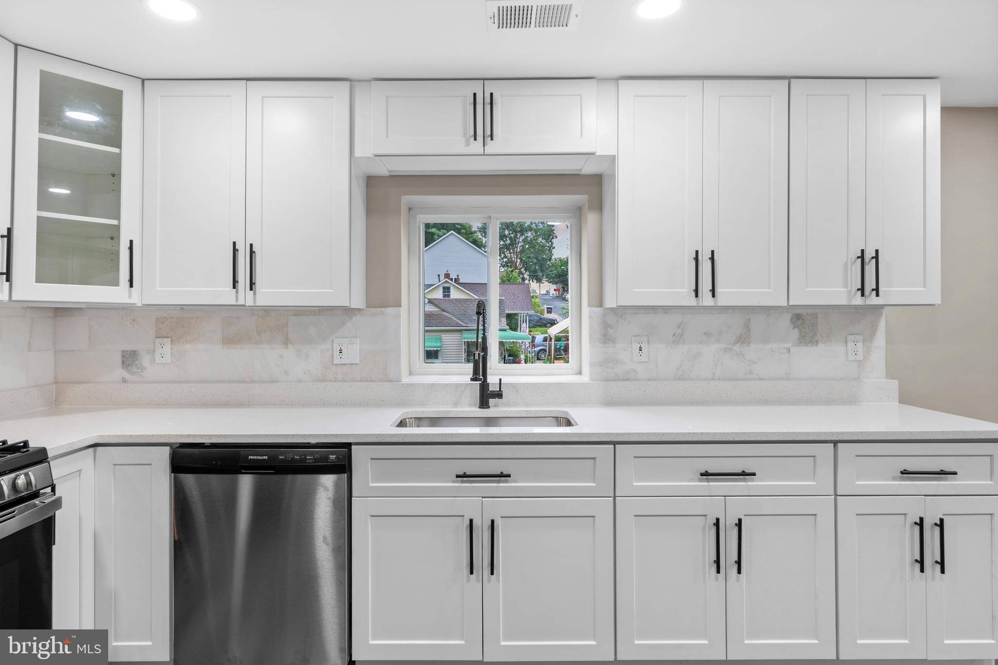Capitol Heights, MD 20743,3918 ALTON ST