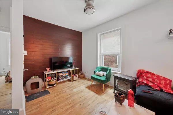 Philadelphia, PA 19104,222 BUCKINGHAM PL