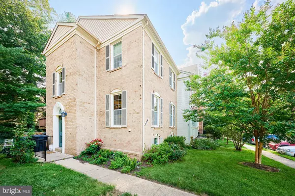 Fairfax, VA 22033,4235 SLEEPY LAKE DR