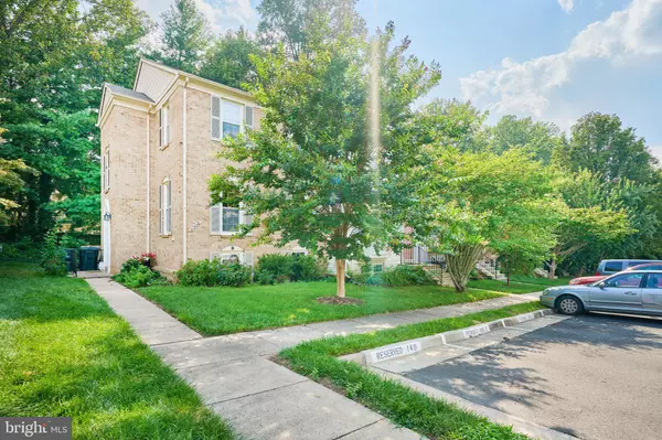 Fairfax, VA 22033,4235 SLEEPY LAKE DR