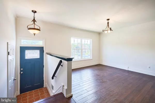 Sterling, VA 20164,21073 SEMBLANCE DR