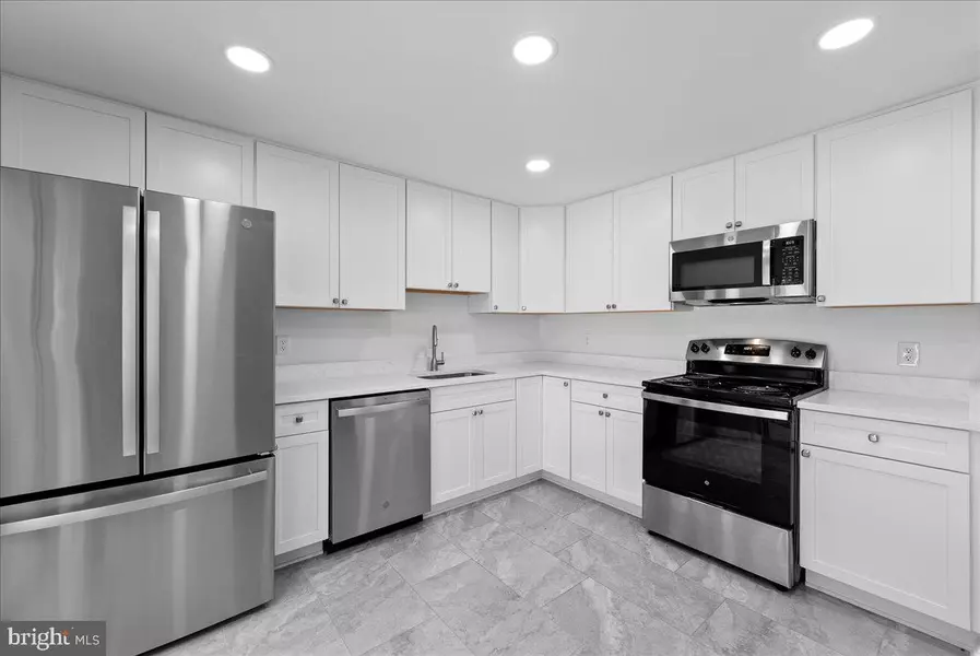 2908 EVERLEIGH WAY, Fairfax, VA 22031