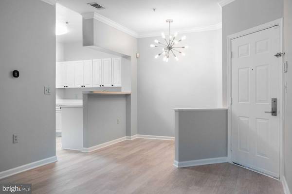 Herndon, VA 20170,2102 HIGHCOURT LN #102