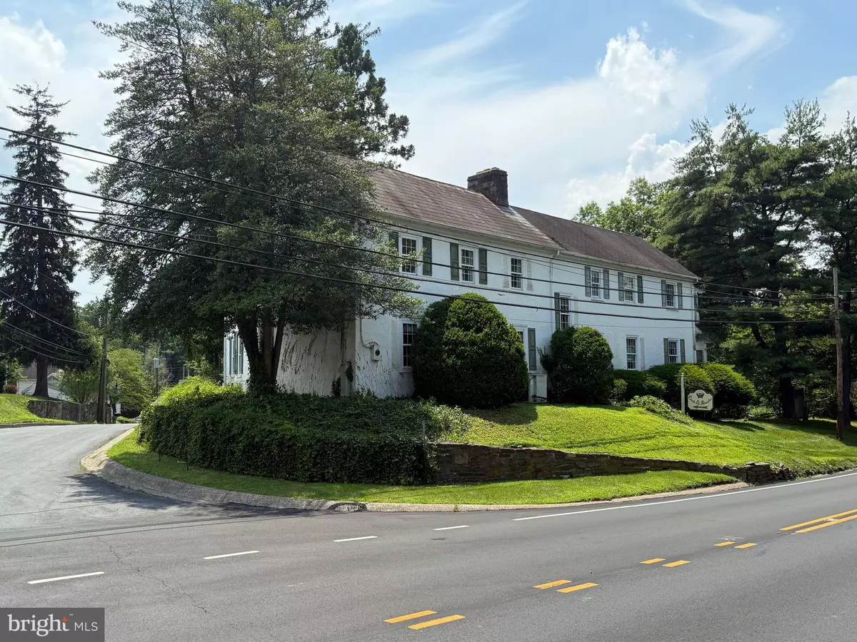 Doylestown, PA 18901,10 BEULAH RD