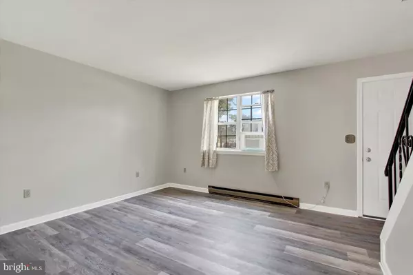 Dover, PA 17315,3152 GLEN HOLLOW DR