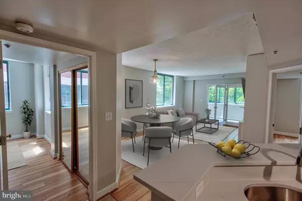 Arlington, VA 22201,1050 N TAYLOR ST #1-201