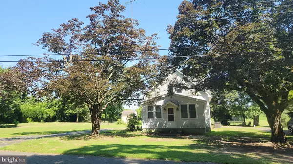 52 RIVER RD, Bridgeton, NJ 08302