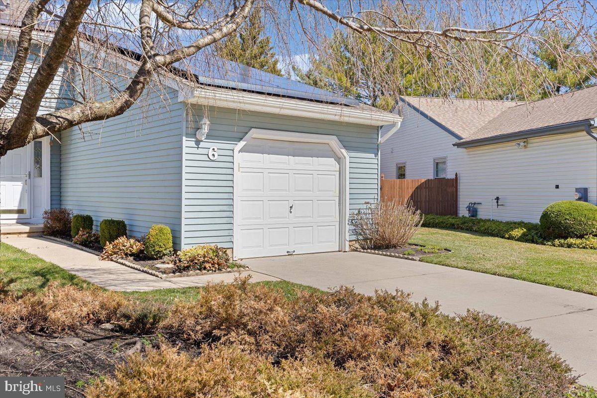 Mount Laurel, NJ 08054,6 W OLEANDER DR
