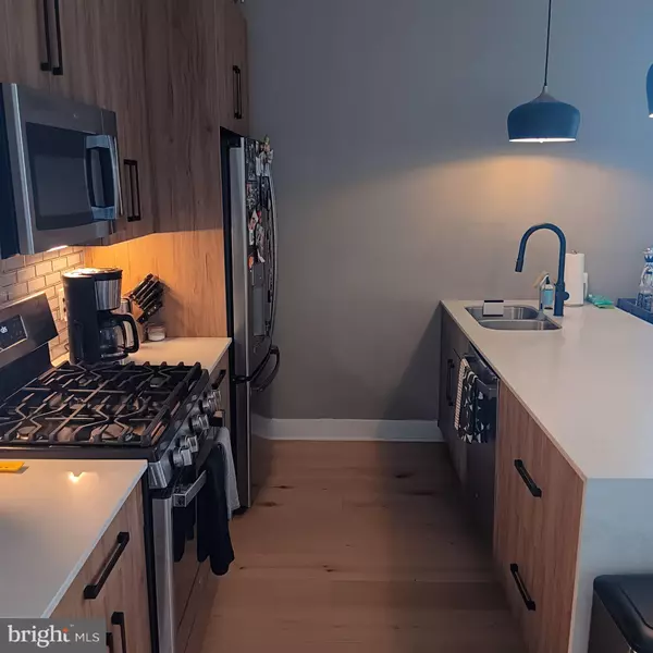 Philadelphia, PA 19122,1316 N FRONT ST #4B