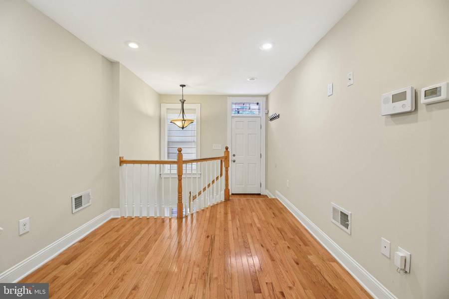 2207 MULLIKIN ST, Baltimore, MD 21231