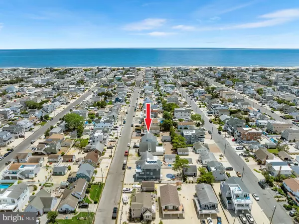 Surf City, NJ 08008,272 N 2ND ST