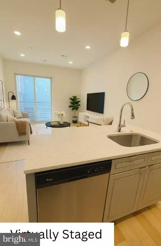 Philadelphia, PA 19125,627 E GIRARD AVE #A2