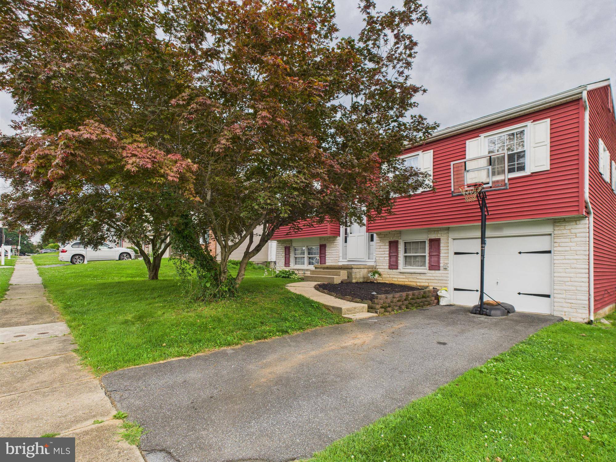 Lancaster, PA 17601,1554 PRINCESS ANNE DR