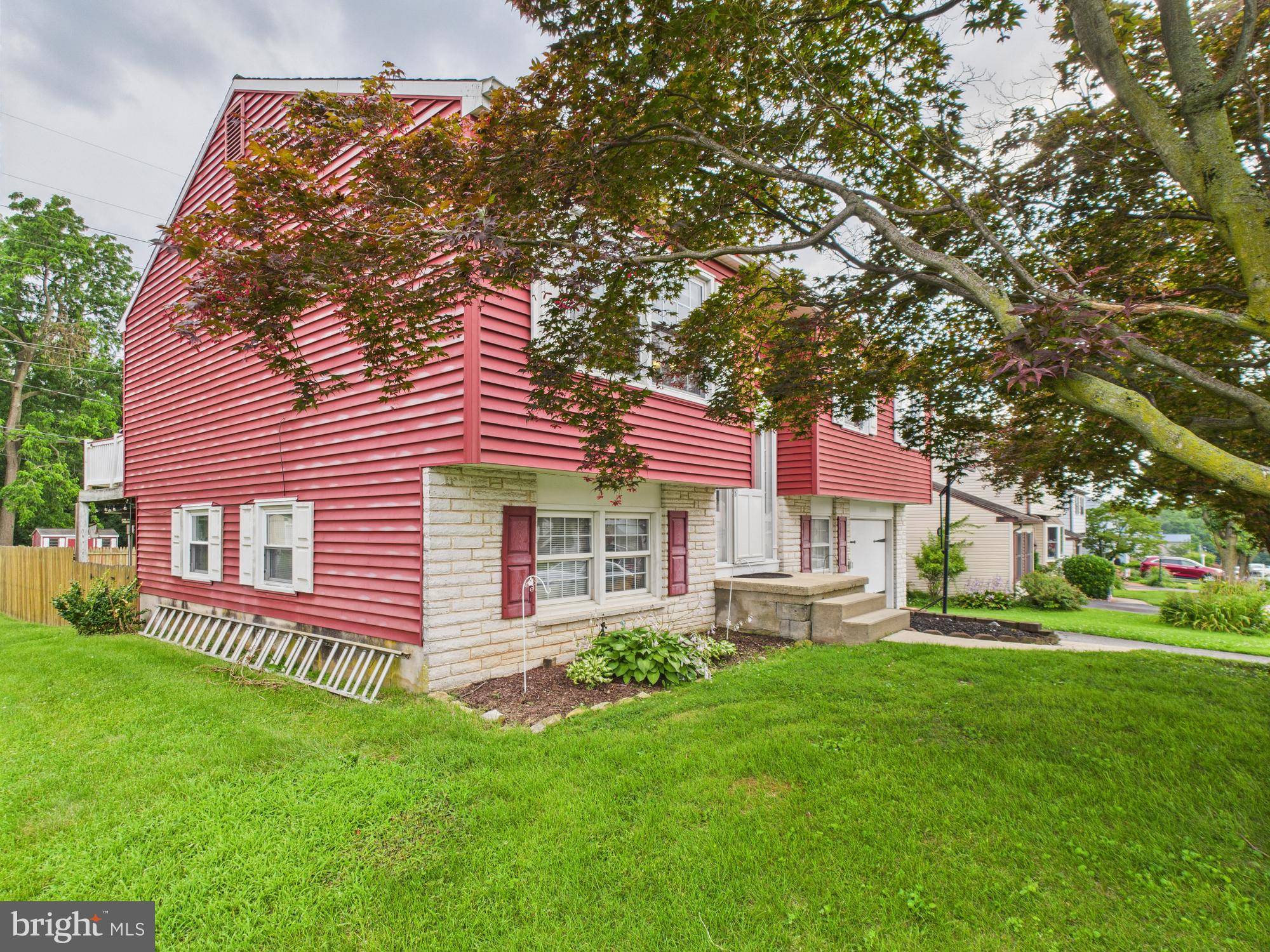 1554 PRINCESS ANNE DR, Lancaster, PA 17601