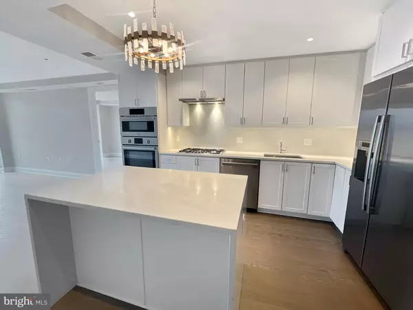 Alexandria, VA 22314,925 N FAIRFAX ST #1104