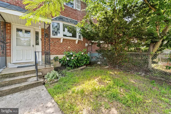 Camden, NJ 08104,1239 LAKESHORE DR