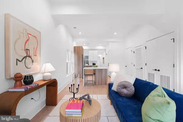 Washington, DC 20009,1619 SWANN ST NW #4