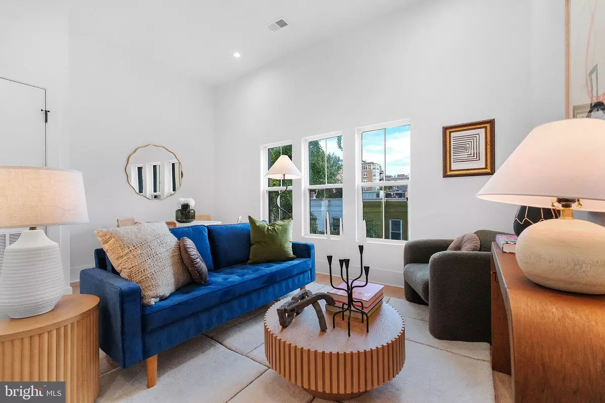 Washington, DC 20009,1619 SWANN ST NW #4