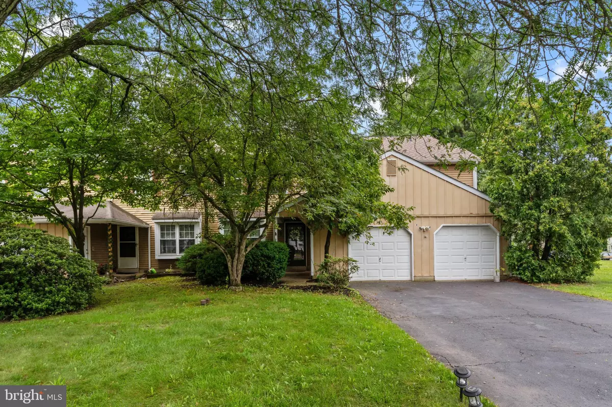 Yardley, PA 19067,573-B THRUSH CT
