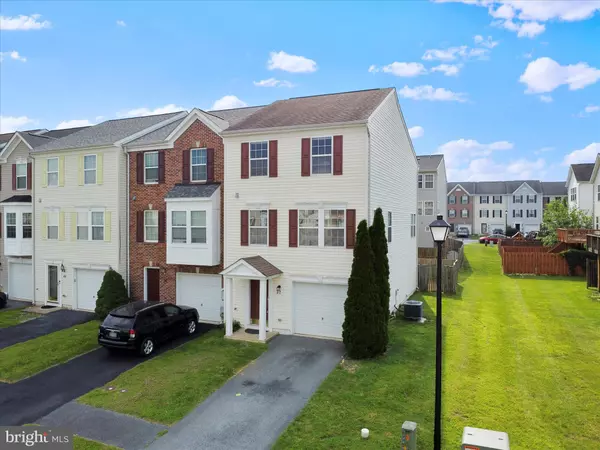 Martinsburg, WV 25404,32 MOJAVE DR