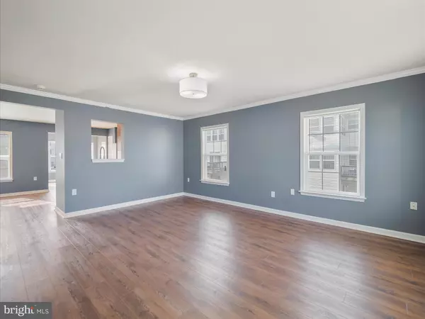 Martinsburg, WV 25404,32 MOJAVE DR