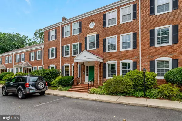 Arlington, VA 22206,3062 S BUCHANAN ST #C2