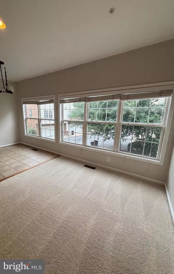 Columbia, MD 21044,10215 SHERMAN HEIGHTS PL #55