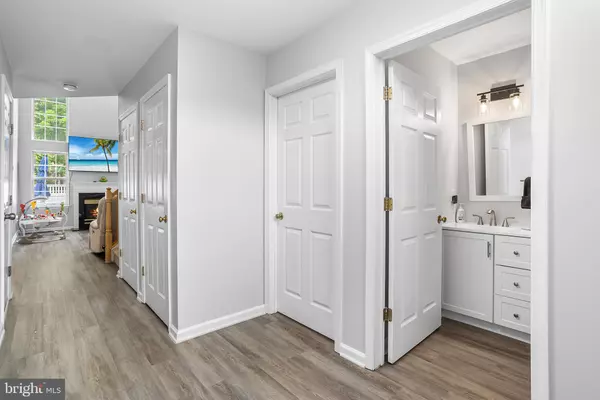 Pennington, NJ 08534,303 BOLLEN CT