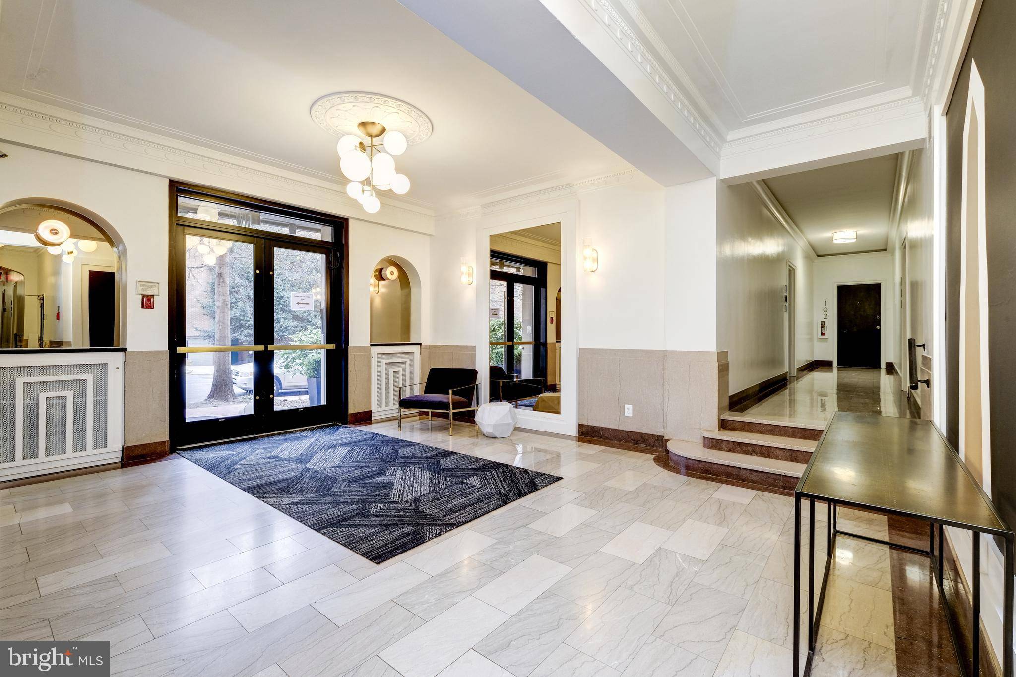 Washington, DC 20037,1010 25TH ST NW #202