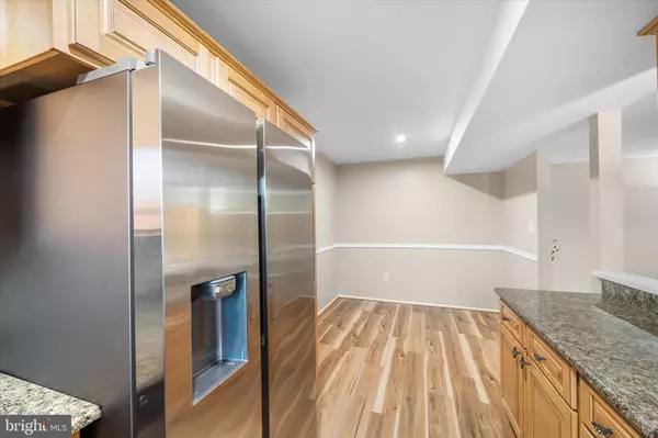 Falls Church, VA 22042,7756 NEW PROVIDENCE DR #16