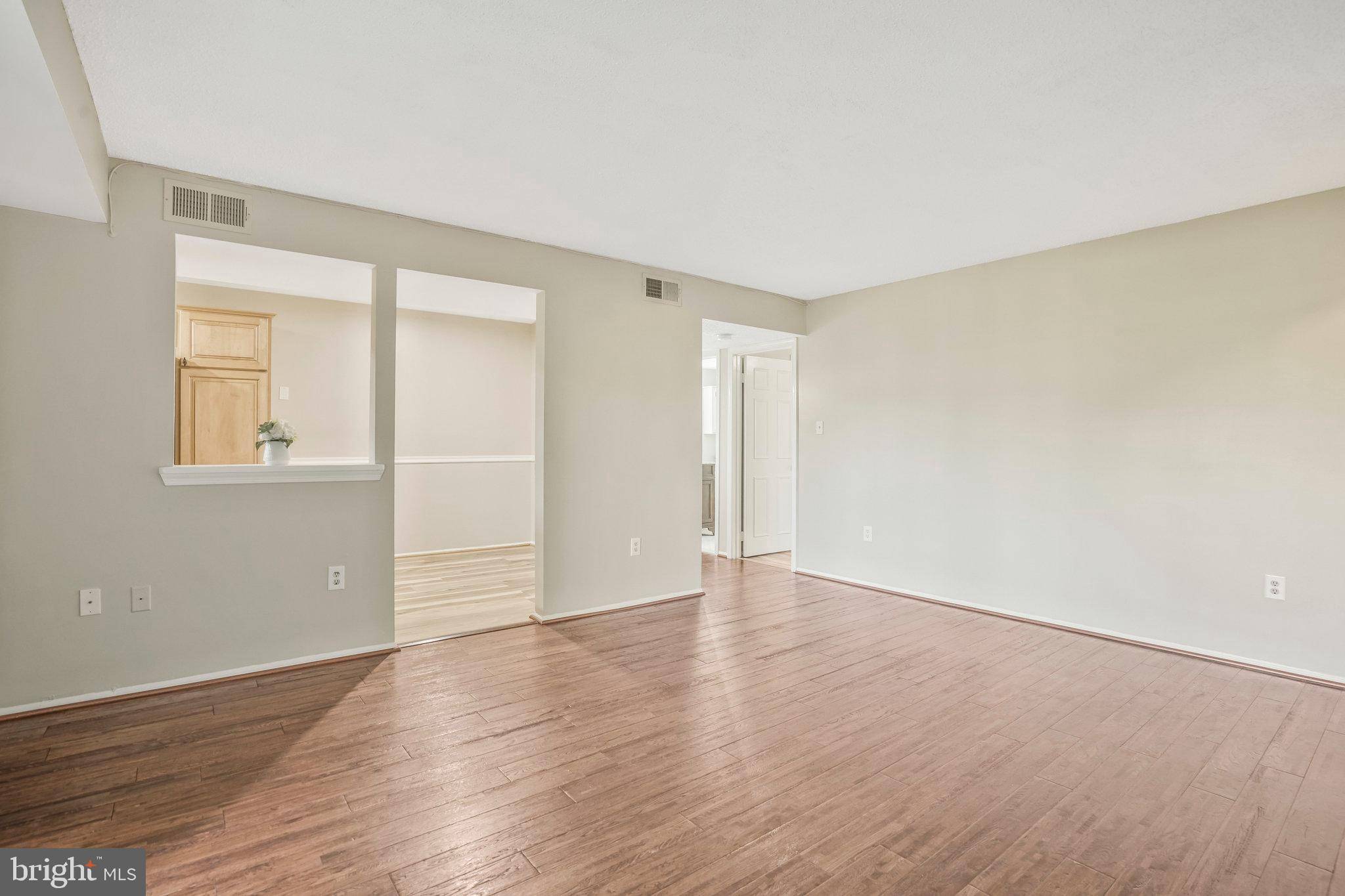 Falls Church, VA 22042,7756 NEW PROVIDENCE DR #16