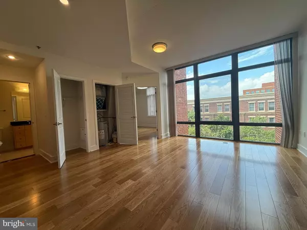 520 JOHN CARLYLE ST #310, Alexandria, VA 22314