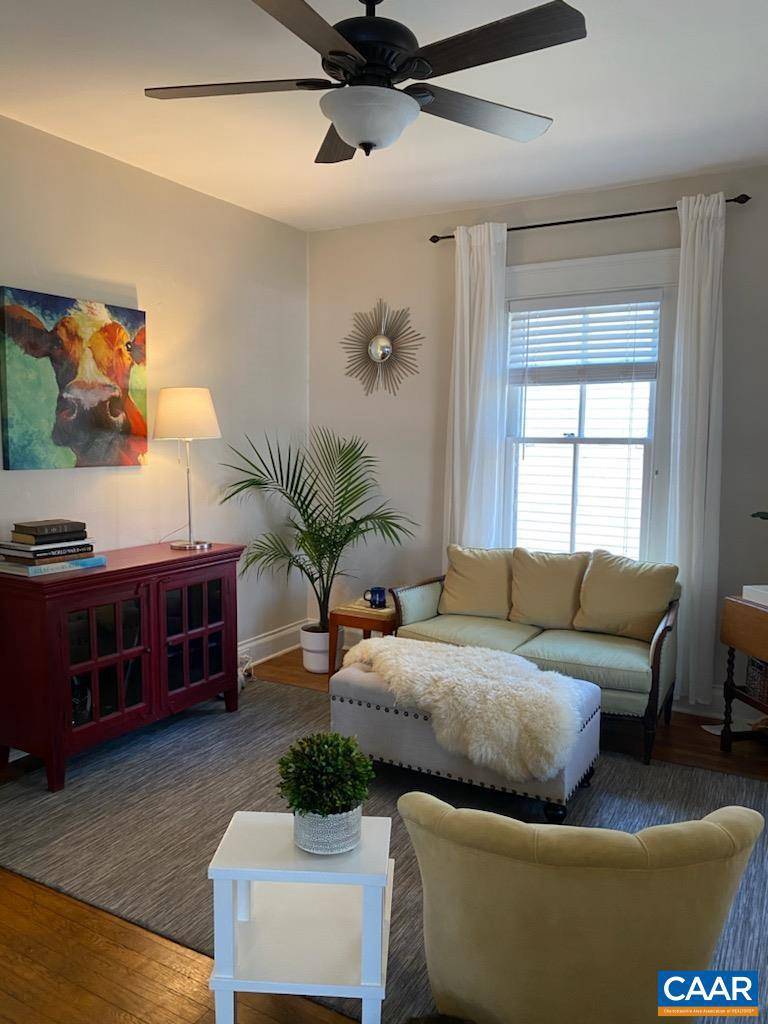 Charlottesville, VA 22903,118 RAYMOND AVE