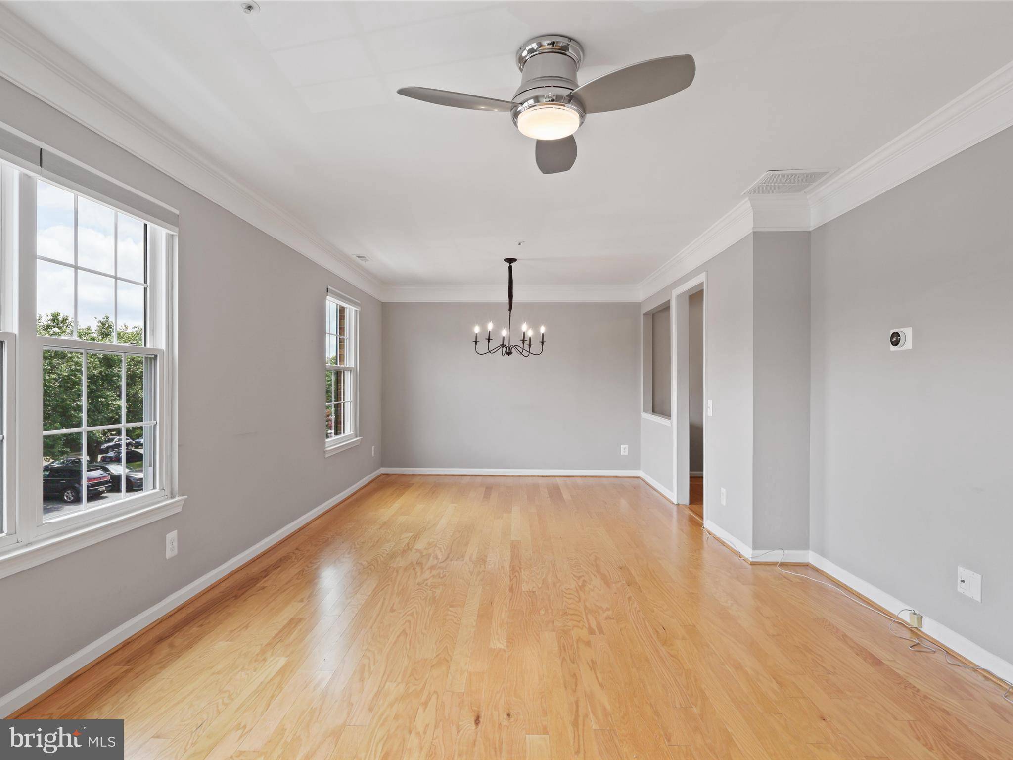 Falls Church, VA 22042,2812 EMMA LEE ST #303