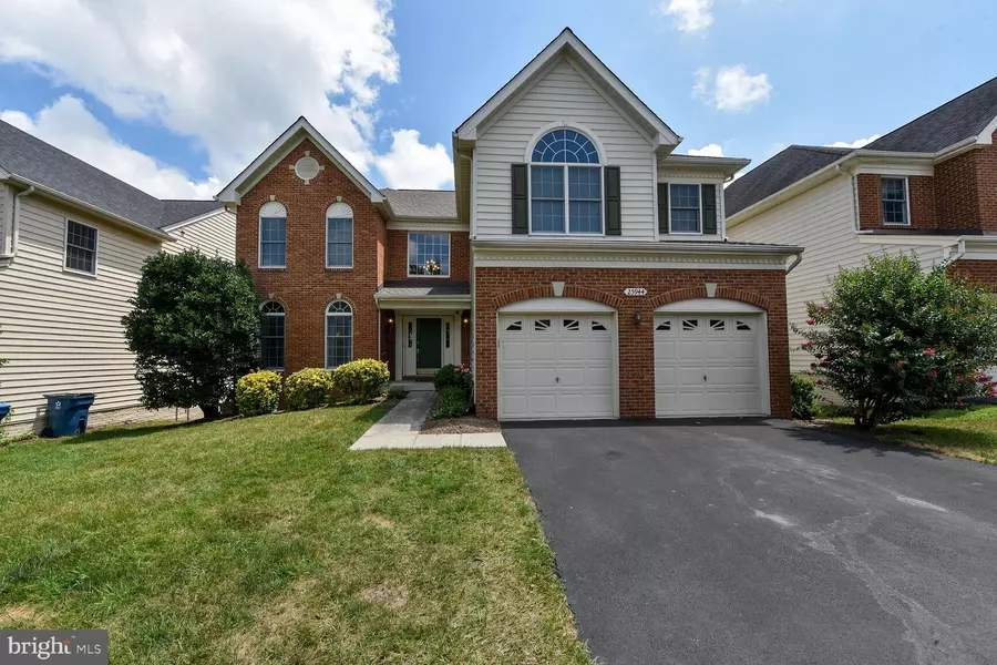 25944 DONOVAN DR, Chantilly, VA 20152