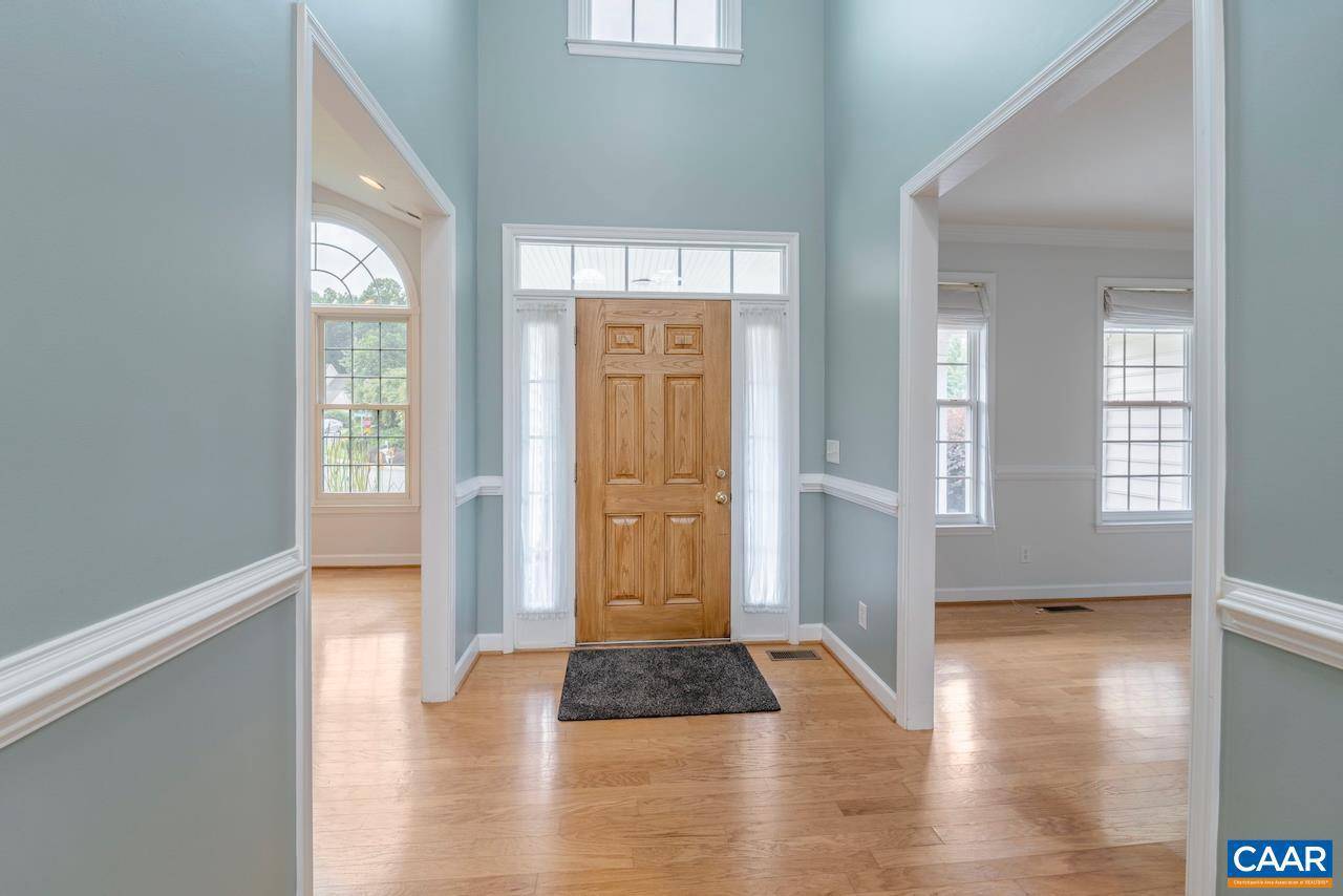 Charlottesville, VA 22903,1142 REDFIELDS RD
