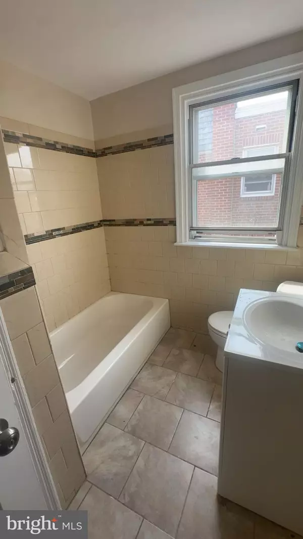 Philadelphia, PA 19111,1821 AFTON ST