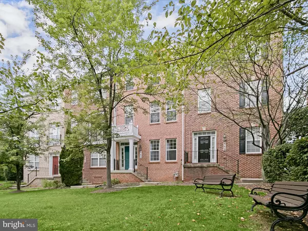 Gaithersburg, MD 20877,563 PELICAN AVE