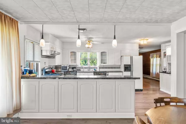 Bordentown, NJ 08505,19 SPRUCE AVE