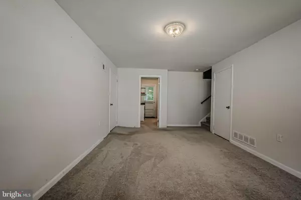 Newark, DE 19711,44 CORNWALL DR