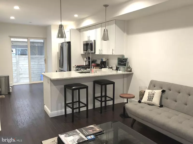 1138 MOUNT VERNON ST, Philadelphia, PA 19123
