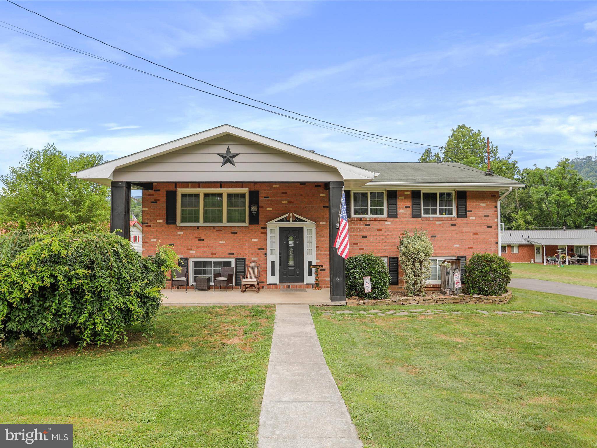 46 POPLAR ST, Ridgeley, WV 26753