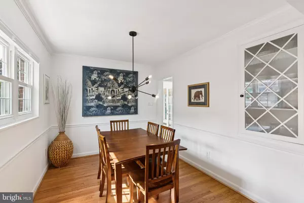 Kensington, MD 20895,5006 FLANDERS AVE