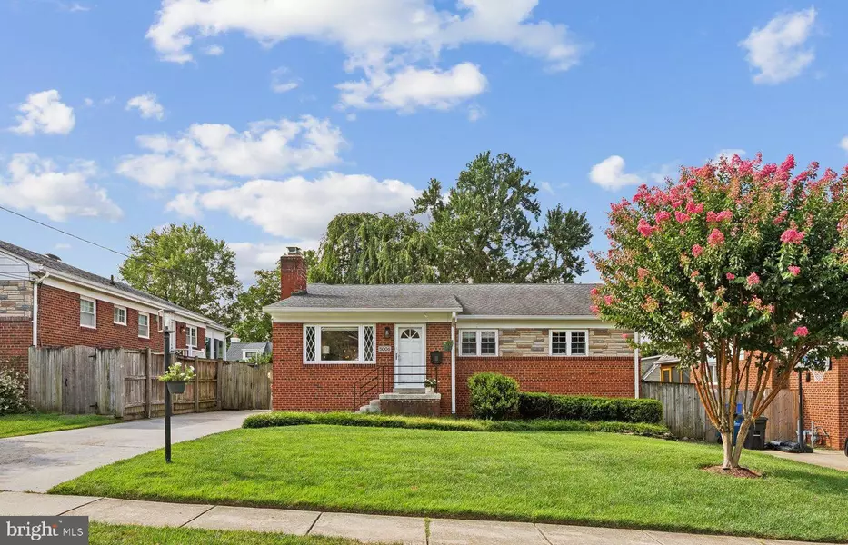 5006 FLANDERS AVE, Kensington, MD 20895